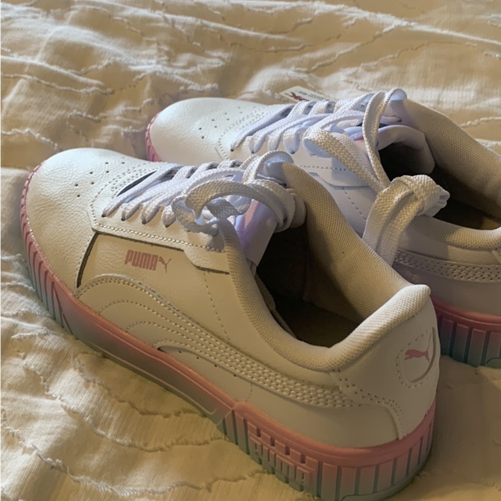 Brand new Puma size 8